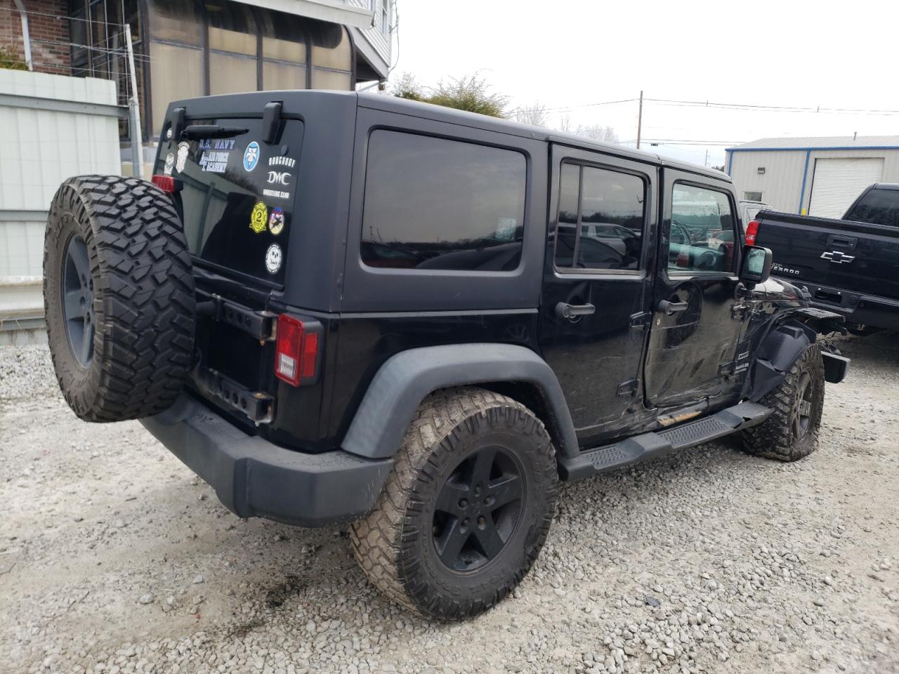 Photo 2 VIN: 1C4BJWDGXDL522381 - JEEP WRANGLER 