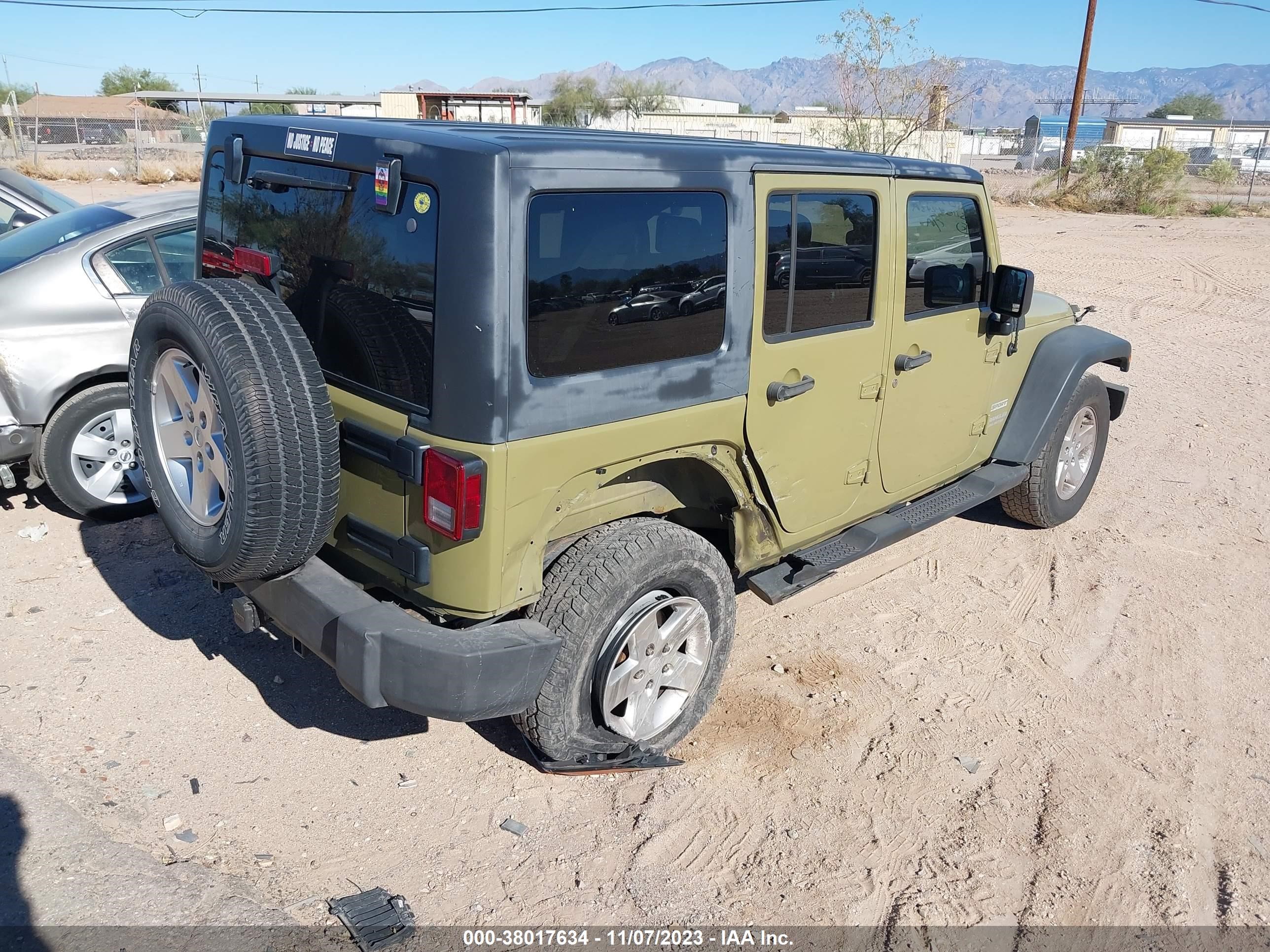 Photo 3 VIN: 1C4BJWDGXDL543814 - JEEP WRANGLER 