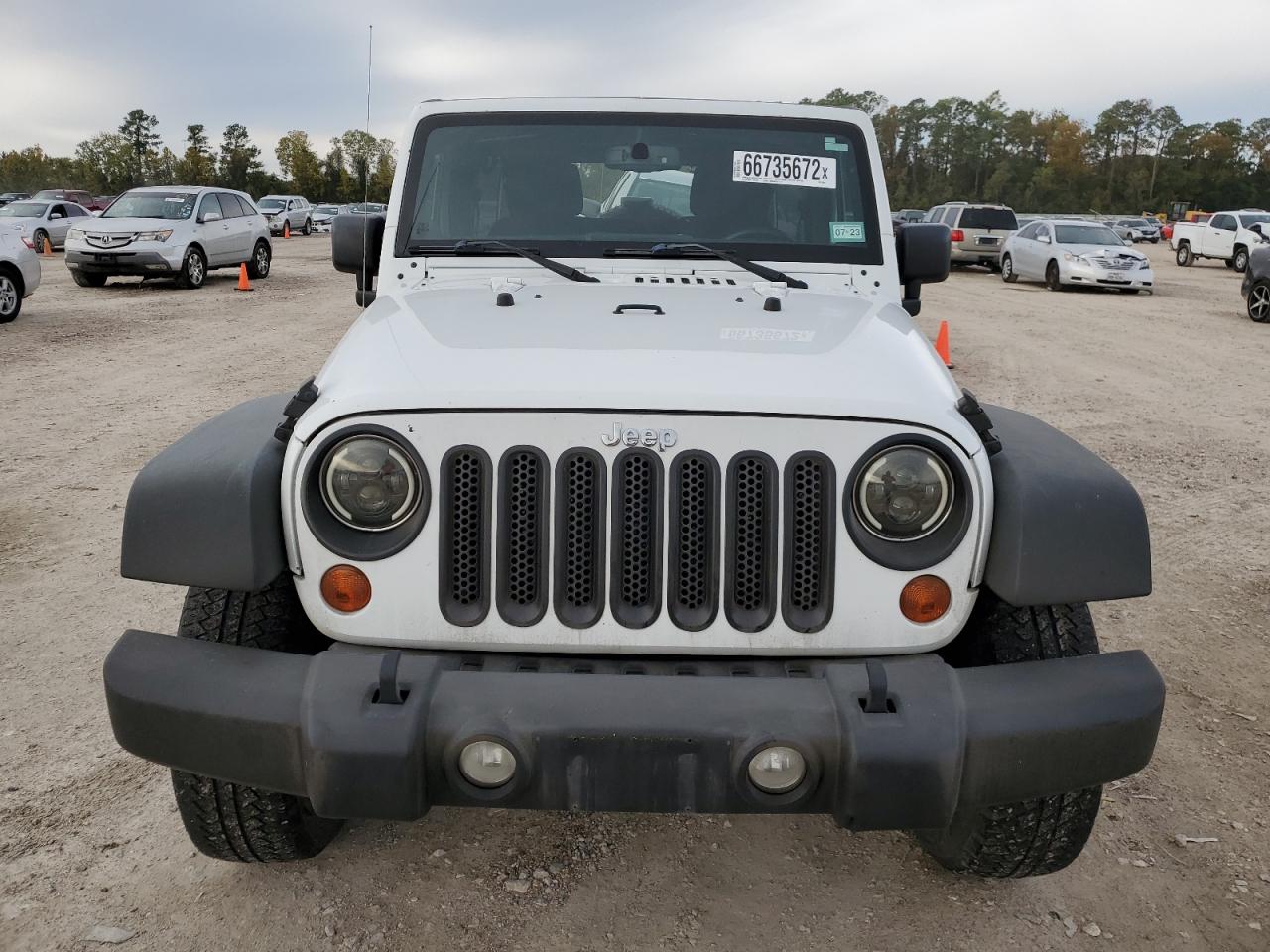 Photo 4 VIN: 1C4BJWDGXDL643007 - JEEP WRANGLER 