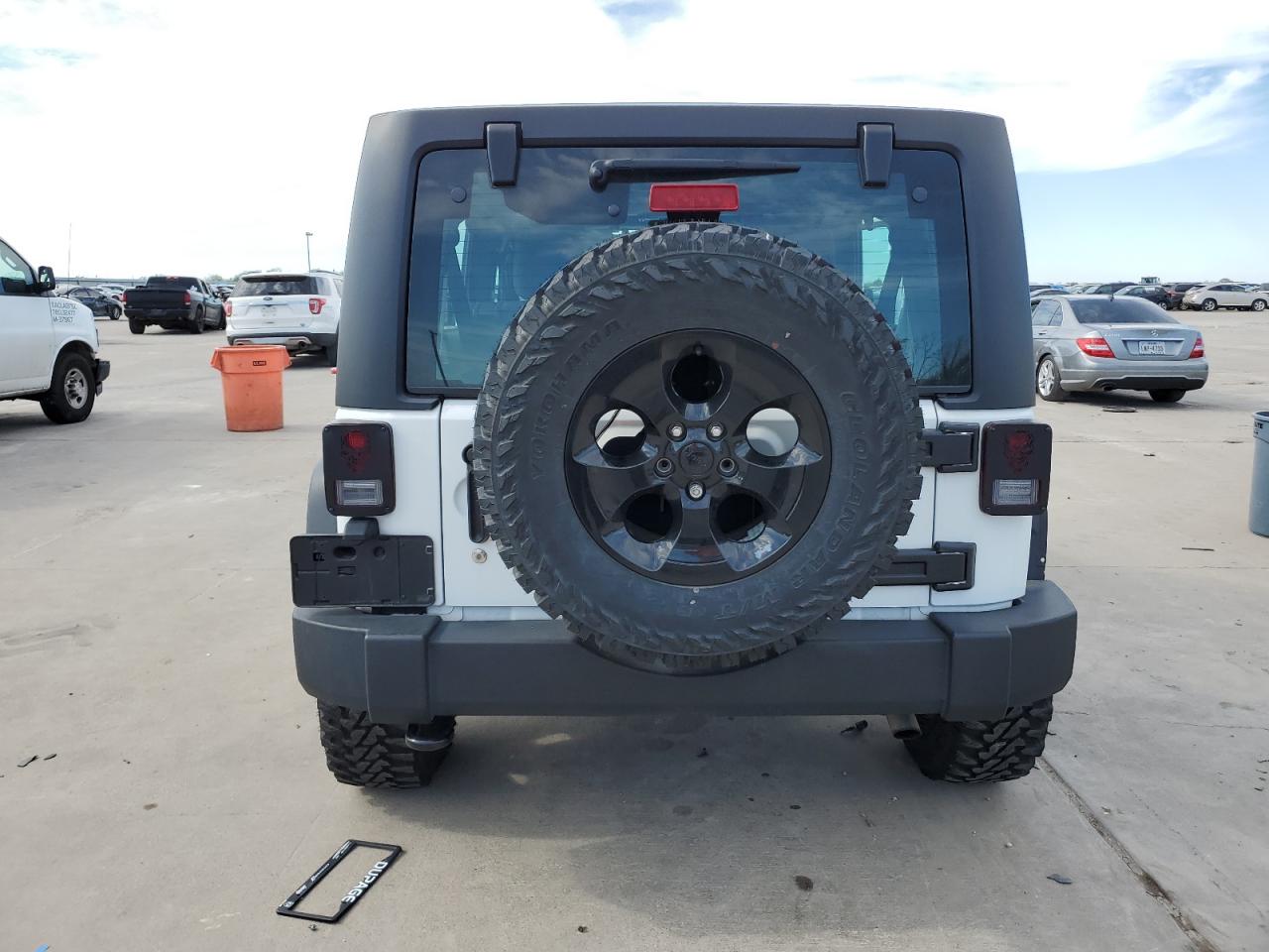 Photo 5 VIN: 1C4BJWDGXGL140355 - JEEP WRANGLER 