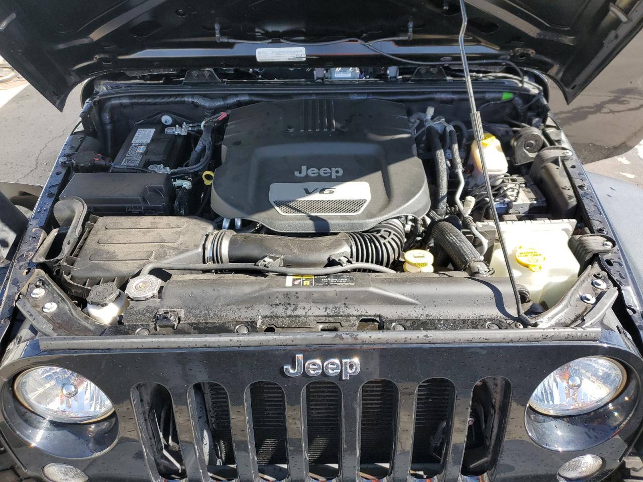 Photo 11 VIN: 1C4BJWDGXJL814995 - JEEP WRANGLER 