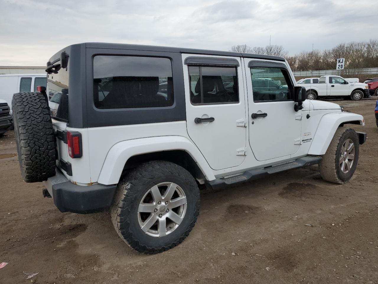 Photo 2 VIN: 1C4BJWEG0DL598772 - JEEP WRANGLER 