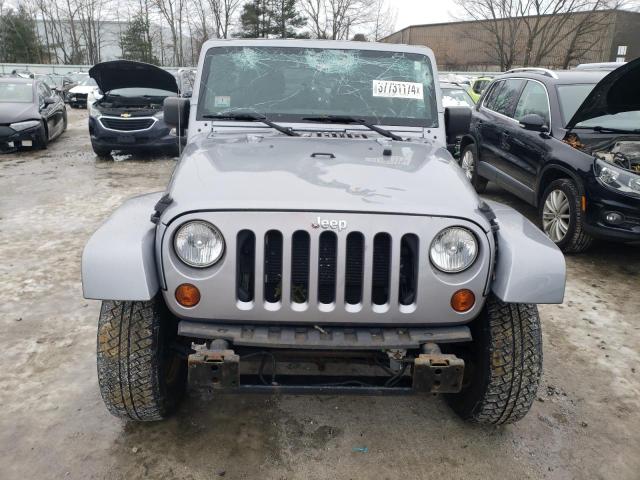 Photo 4 VIN: 1C4BJWEG0DL644617 - JEEP WRANGLER 