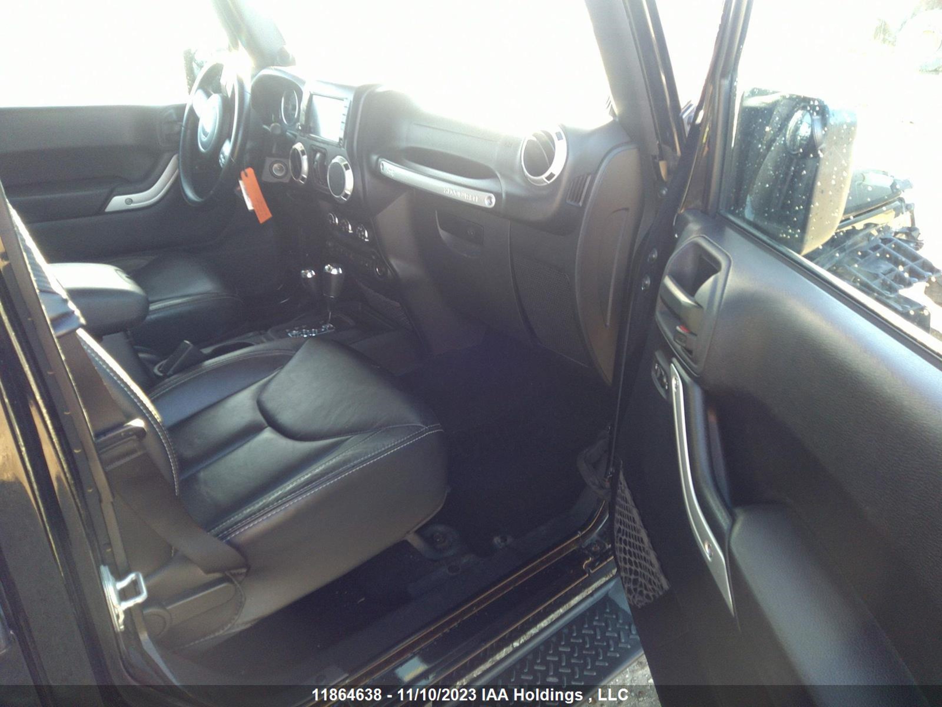 Photo 4 VIN: 1C4BJWEG0EL135774 - JEEP WRANGLER 