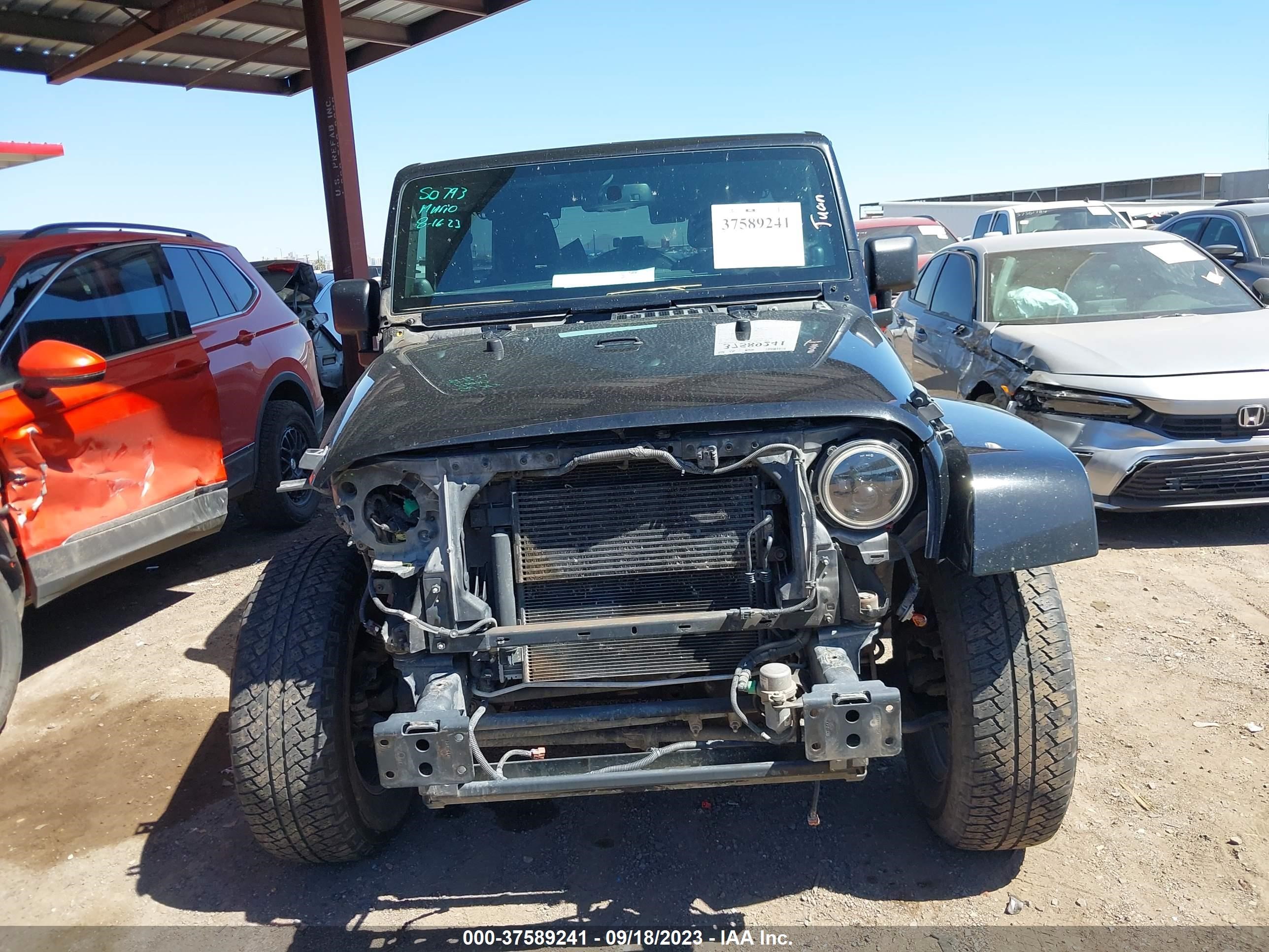 Photo 12 VIN: 1C4BJWEG0EL149271 - JEEP WRANGLER 