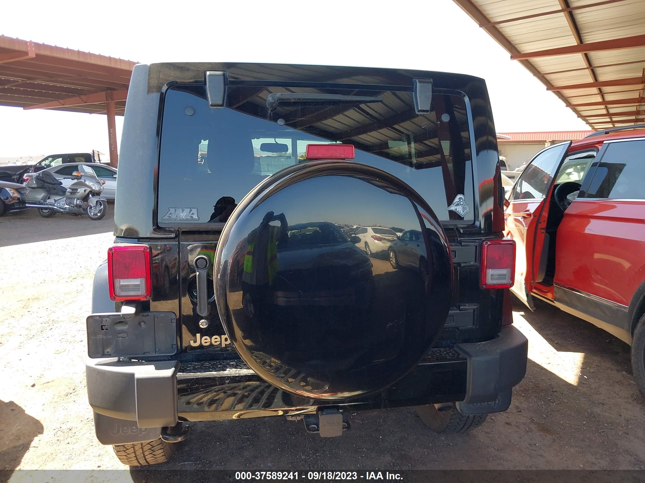 Photo 16 VIN: 1C4BJWEG0EL149271 - JEEP WRANGLER 