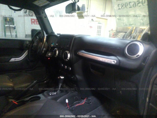 Photo 4 VIN: 1C4BJWEG0EL226382 - JEEP WRANGLER UNLIMITED 