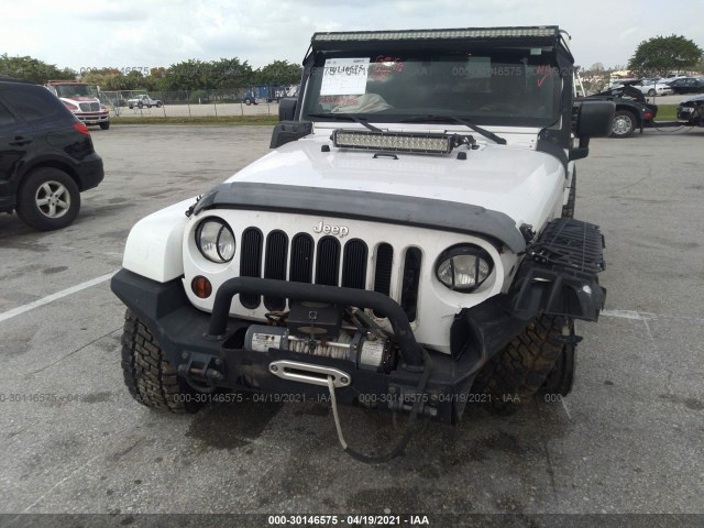 Photo 5 VIN: 1C4BJWEG1CL118852 - JEEP WRANG UNLTD 