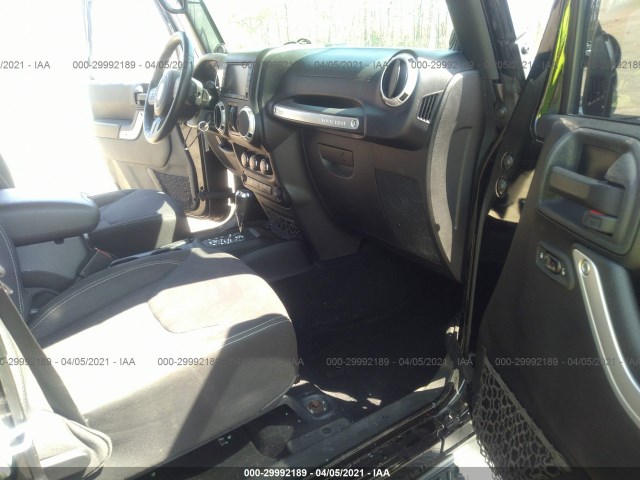 Photo 4 VIN: 1C4BJWEG1DL608354 - JEEP WRANGLER UNLIMITED 