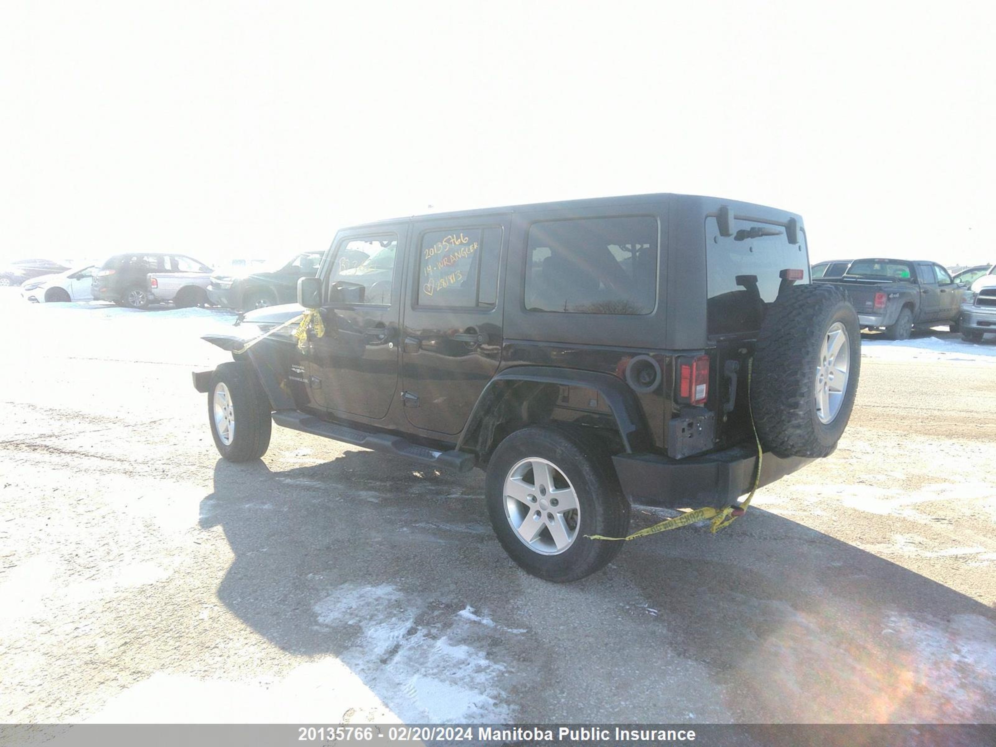 Photo 2 VIN: 1C4BJWEG1EL281813 - JEEP WRANGLER 