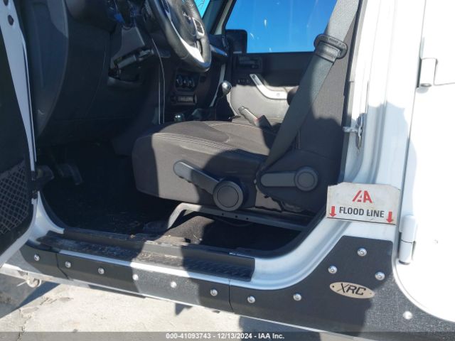 Photo 5 VIN: 1C4BJWEG1FL732370 - JEEP WRANGLER 