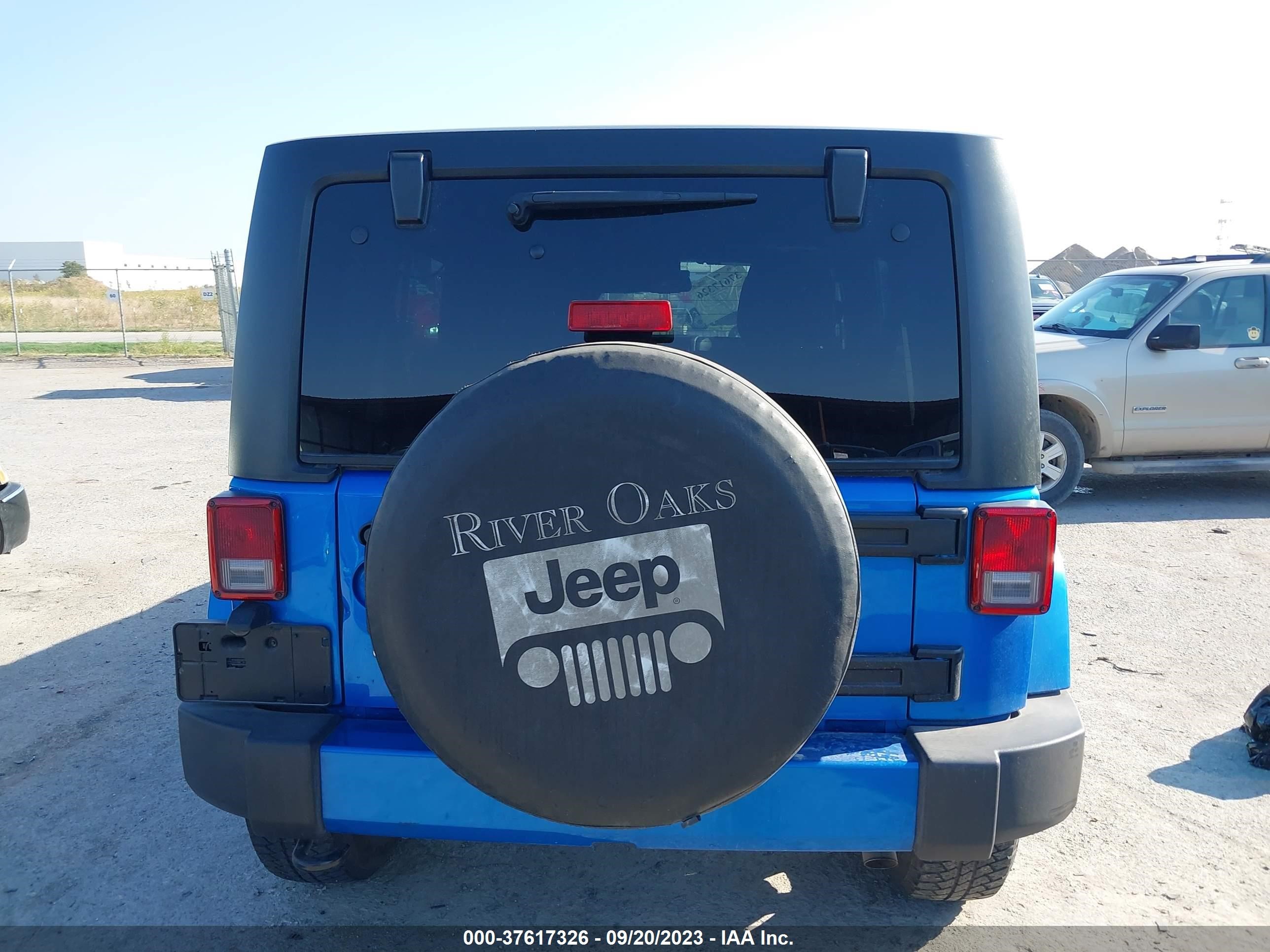 Photo 15 VIN: 1C4BJWEG1GL113205 - JEEP WRANGLER 