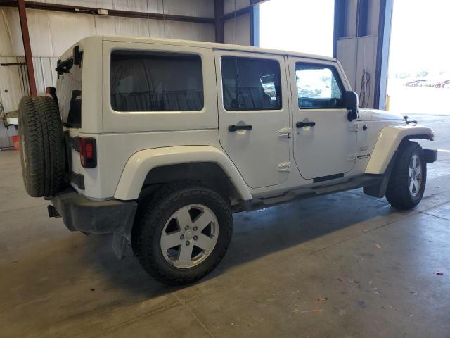 Photo 2 VIN: 1C4BJWEG2CL113479 - JEEP WRANGLER 