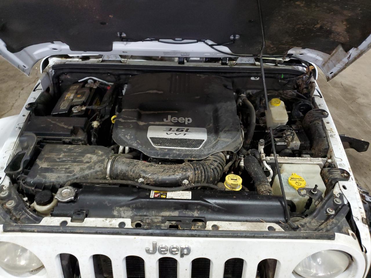 Photo 11 VIN: 1C4BJWEG2DL570066 - JEEP WRANGLER 