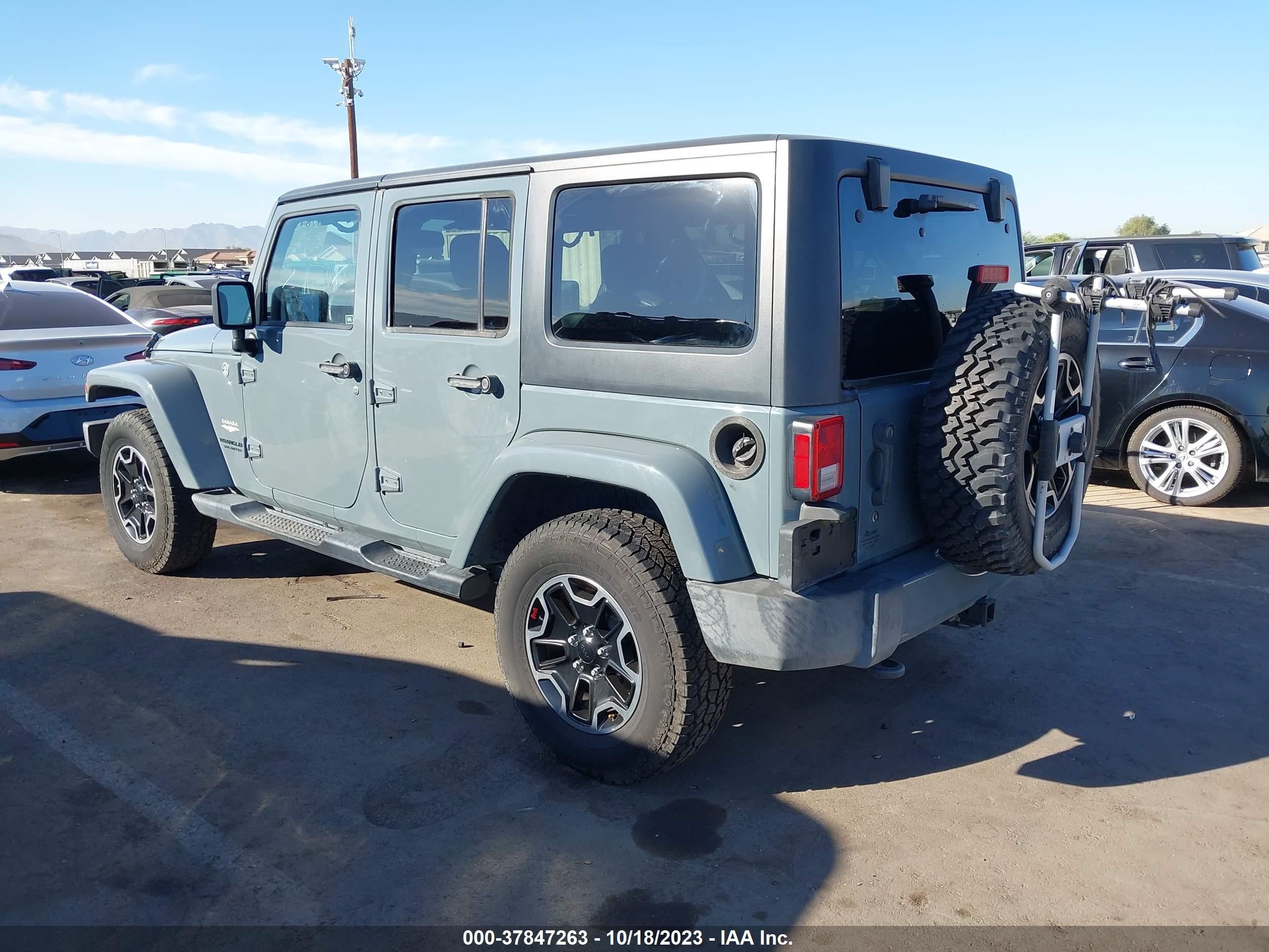 Photo 2 VIN: 1C4BJWEG2EL111024 - JEEP WRANGLER 