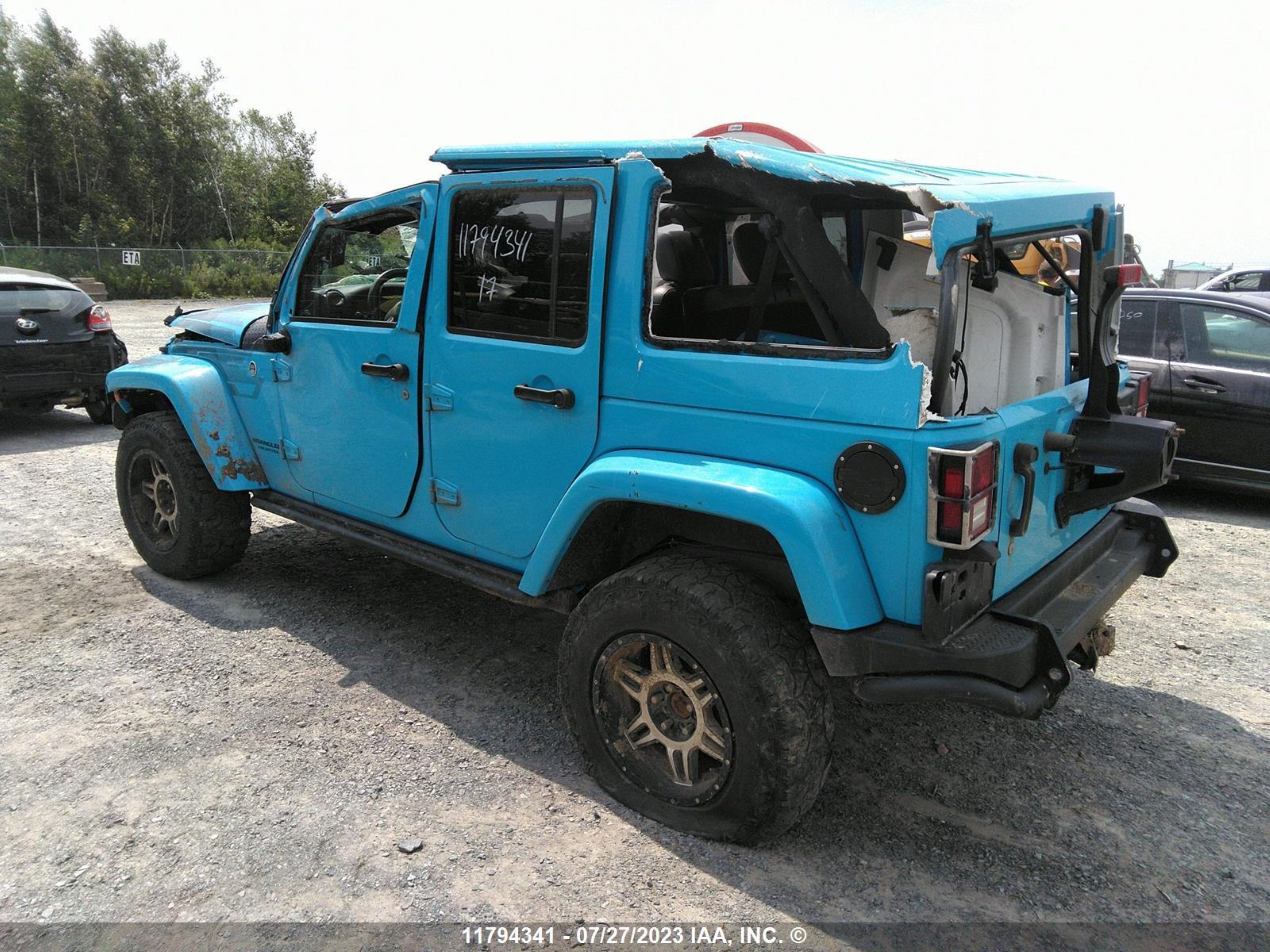 Photo 2 VIN: 1C4BJWEG2HL566847 - JEEP WRANGLER 