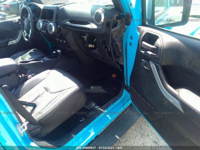 Photo 4 VIN: 1C4BJWEG2HL641675 - JEEP WRANGLER UNLIMITED 