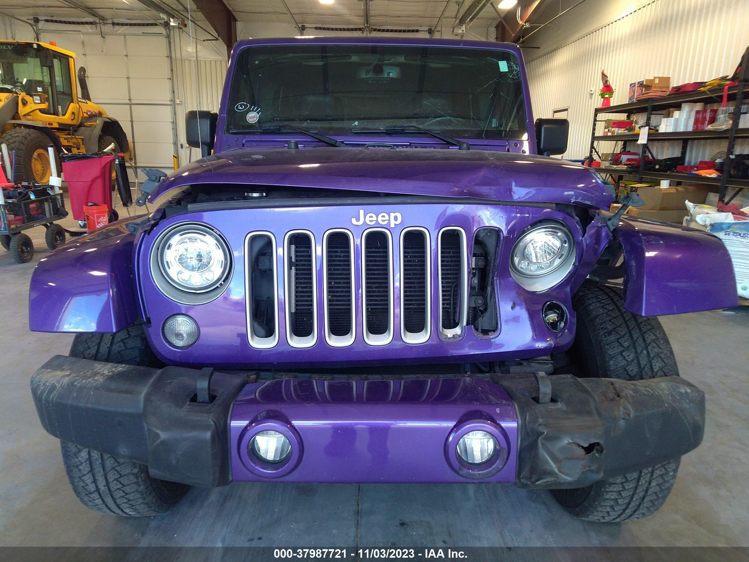 Photo 11 VIN: 1C4BJWEG2JL852400 - JEEP WRANGLER 