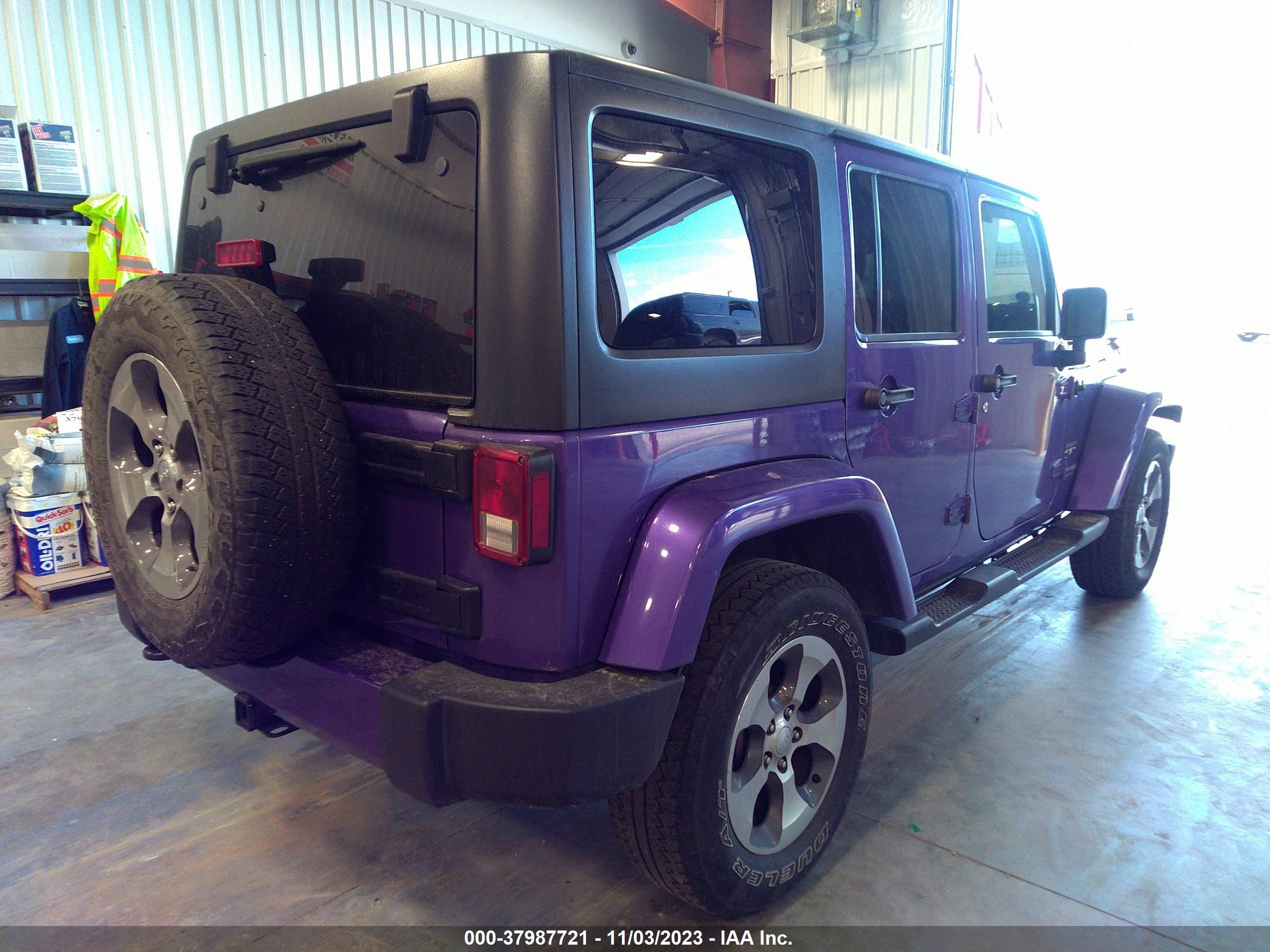 Photo 3 VIN: 1C4BJWEG2JL852400 - JEEP WRANGLER 