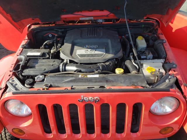 Photo 6 VIN: 1C4BJWEG3DL556855 - JEEP WRANGLER U 