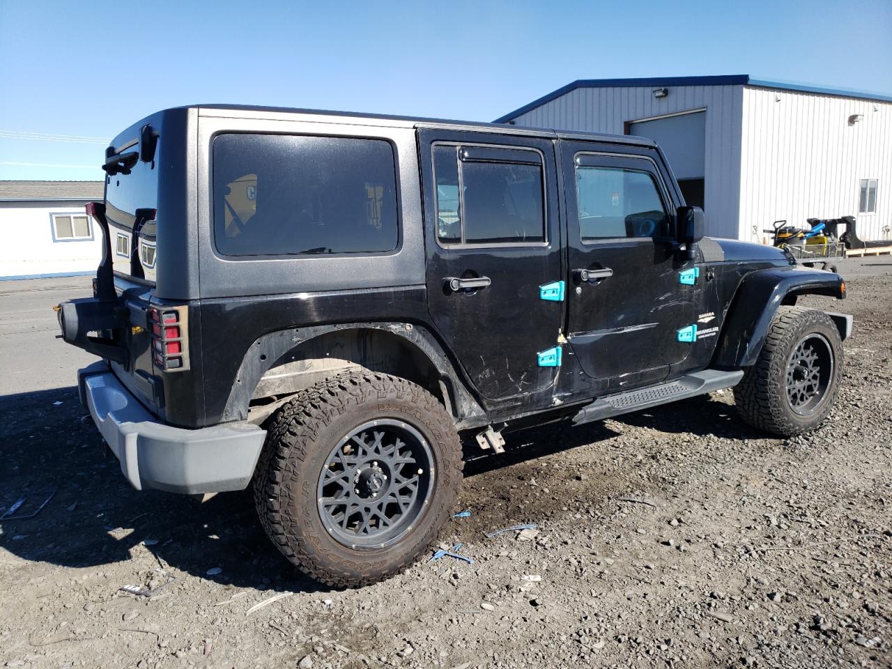 Photo 2 VIN: 1C4BJWEG3EL185892 - JEEP WRANGLER 