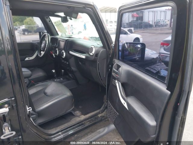 Photo 4 VIN: 1C4BJWEG3FL607953 - JEEP WRANGLER 