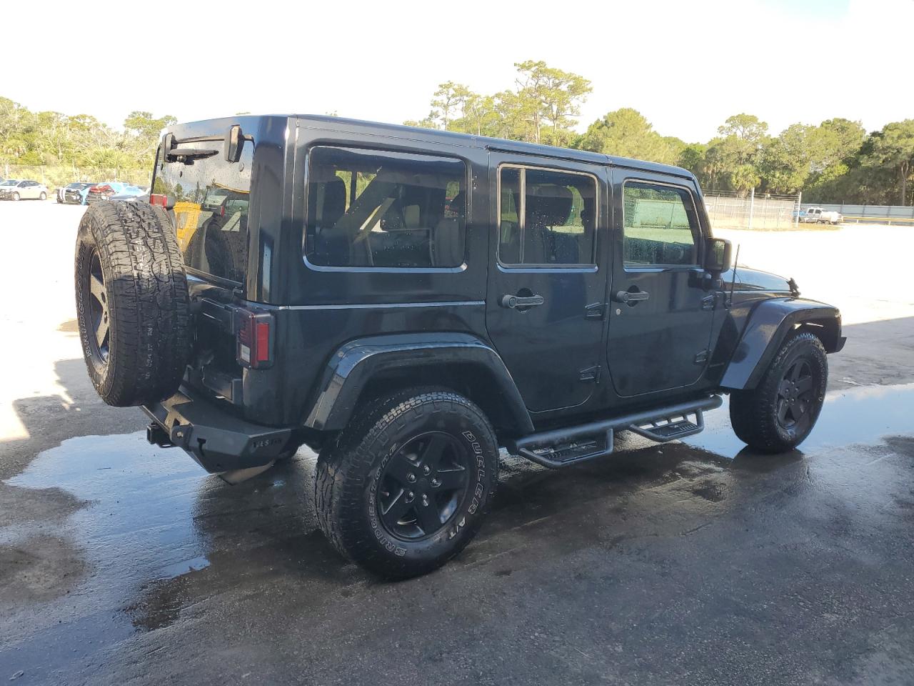 Photo 2 VIN: 1C4BJWEG3FL638555 - JEEP WRANGLER 