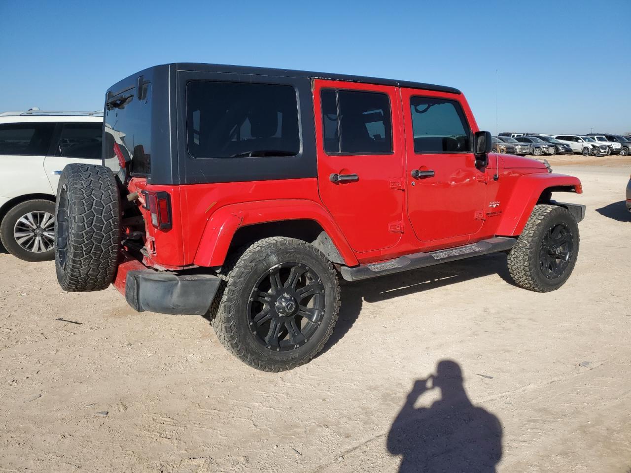 Photo 2 VIN: 1C4BJWEG3GL259198 - JEEP WRANGLER 