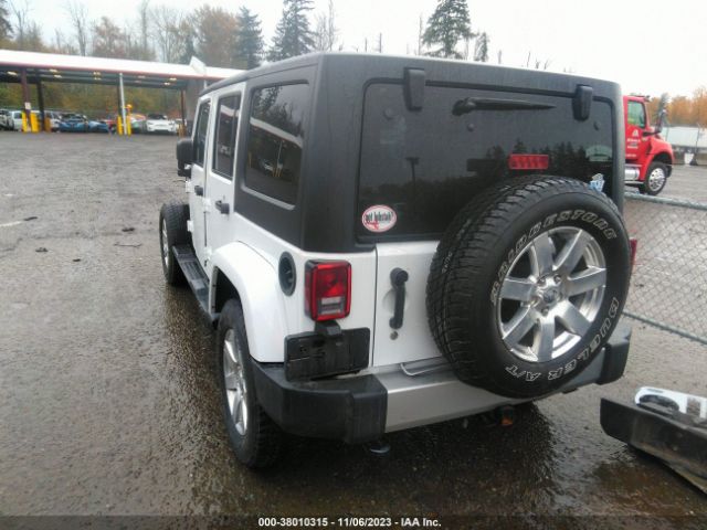 Photo 2 VIN: 1C4BJWEG3HL511257 - JEEP WRANGLER UNLIMITED 