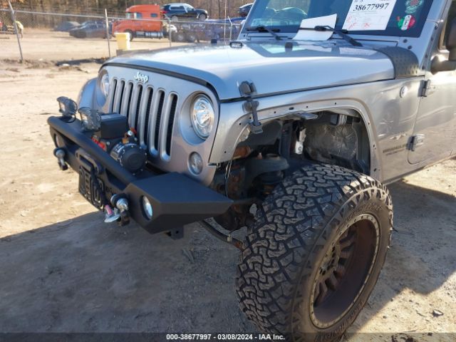 Photo 5 VIN: 1C4BJWEG3HL619572 - JEEP WRANGLER UNLIMITED 