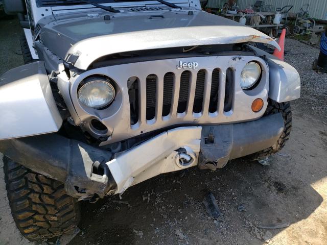 Photo 8 VIN: 1C4BJWEG4DL684991 - JEEP WRANGLER 