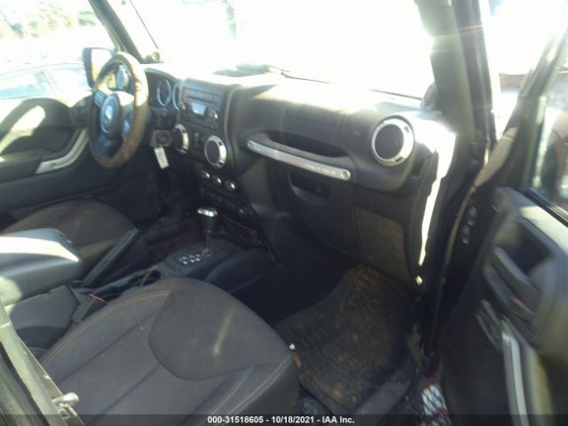 Photo 4 VIN: 1C4BJWEG4EL146986 - JEEP WRANGLER UNLIMITED 