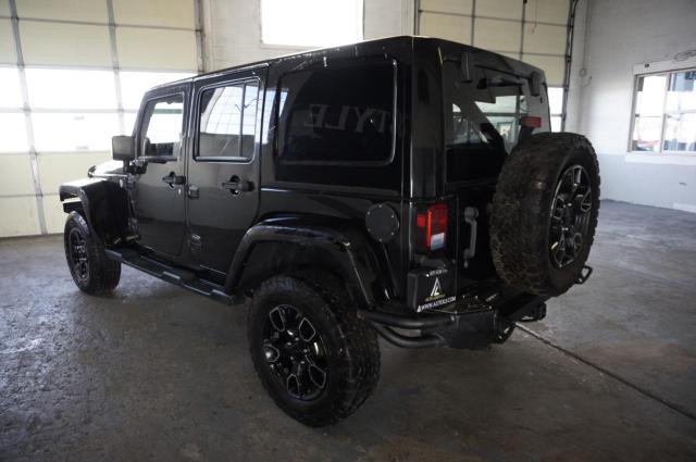 Photo 2 VIN: 1C4BJWEG4EL160788 - JEEP WRANGLER U 