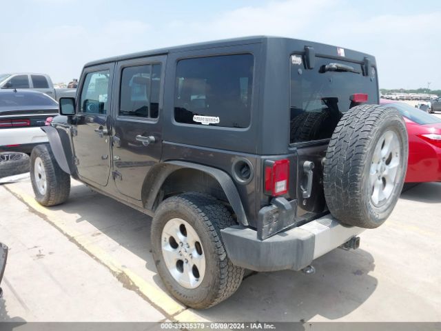 Photo 2 VIN: 1C4BJWEG4EL246442 - JEEP WRANGLER UNLIMITED 