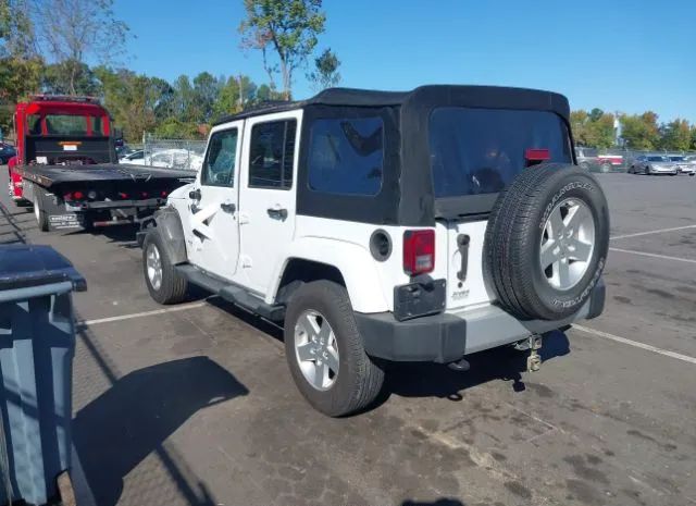 Photo 2 VIN: 1C4BJWEG4FL529635 - JEEP WRANGLER 