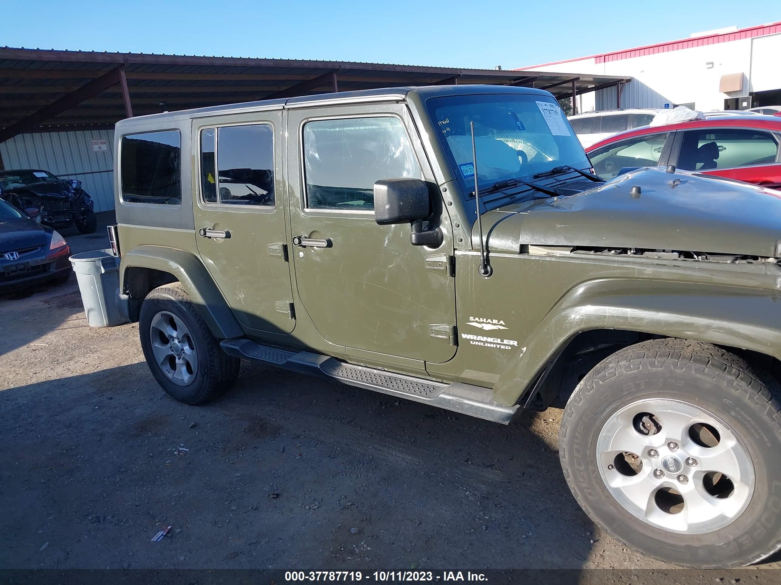 Photo 13 VIN: 1C4BJWEG4FL766173 - JEEP WRANGLER 