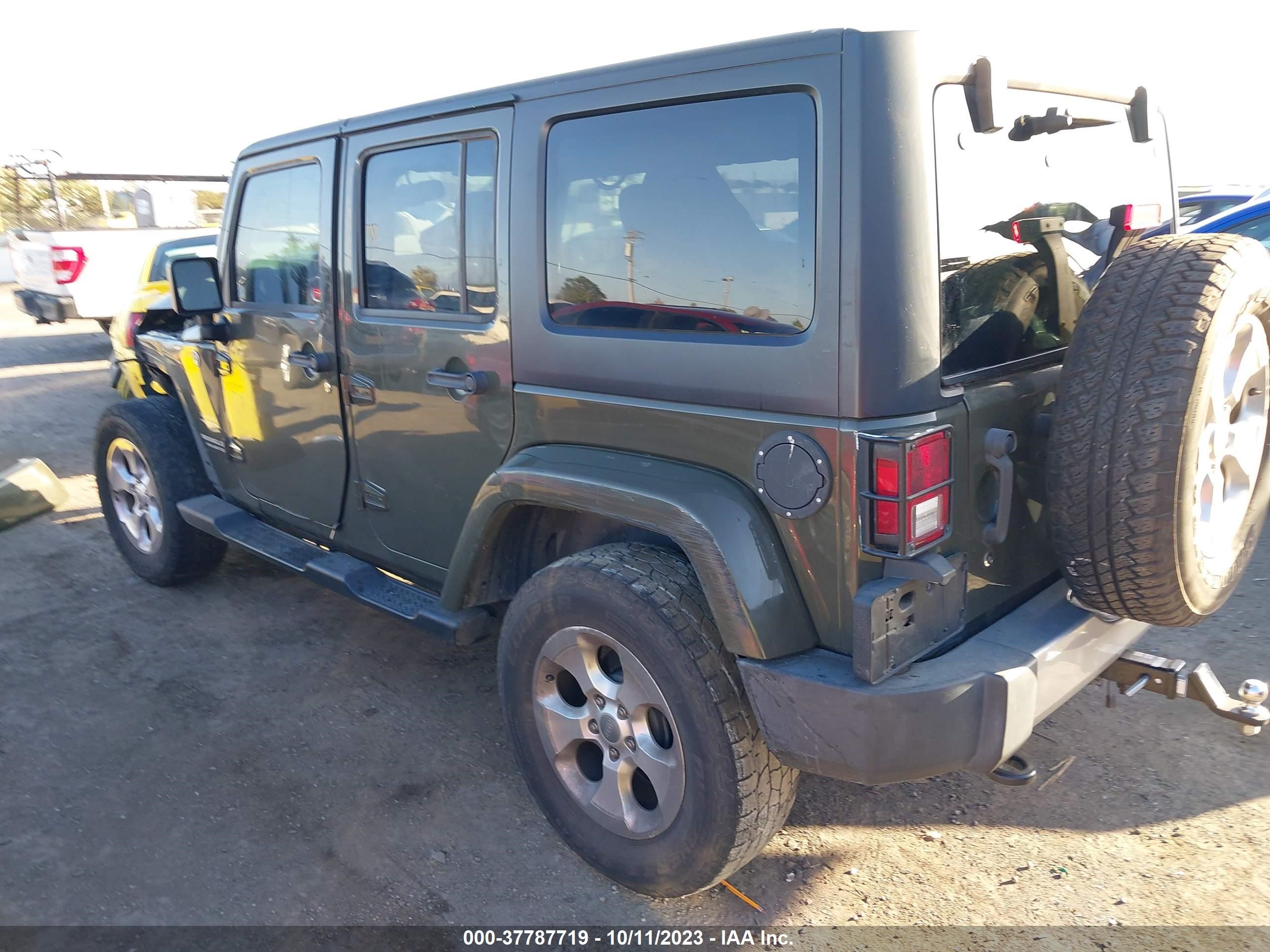 Photo 2 VIN: 1C4BJWEG4FL766173 - JEEP WRANGLER 