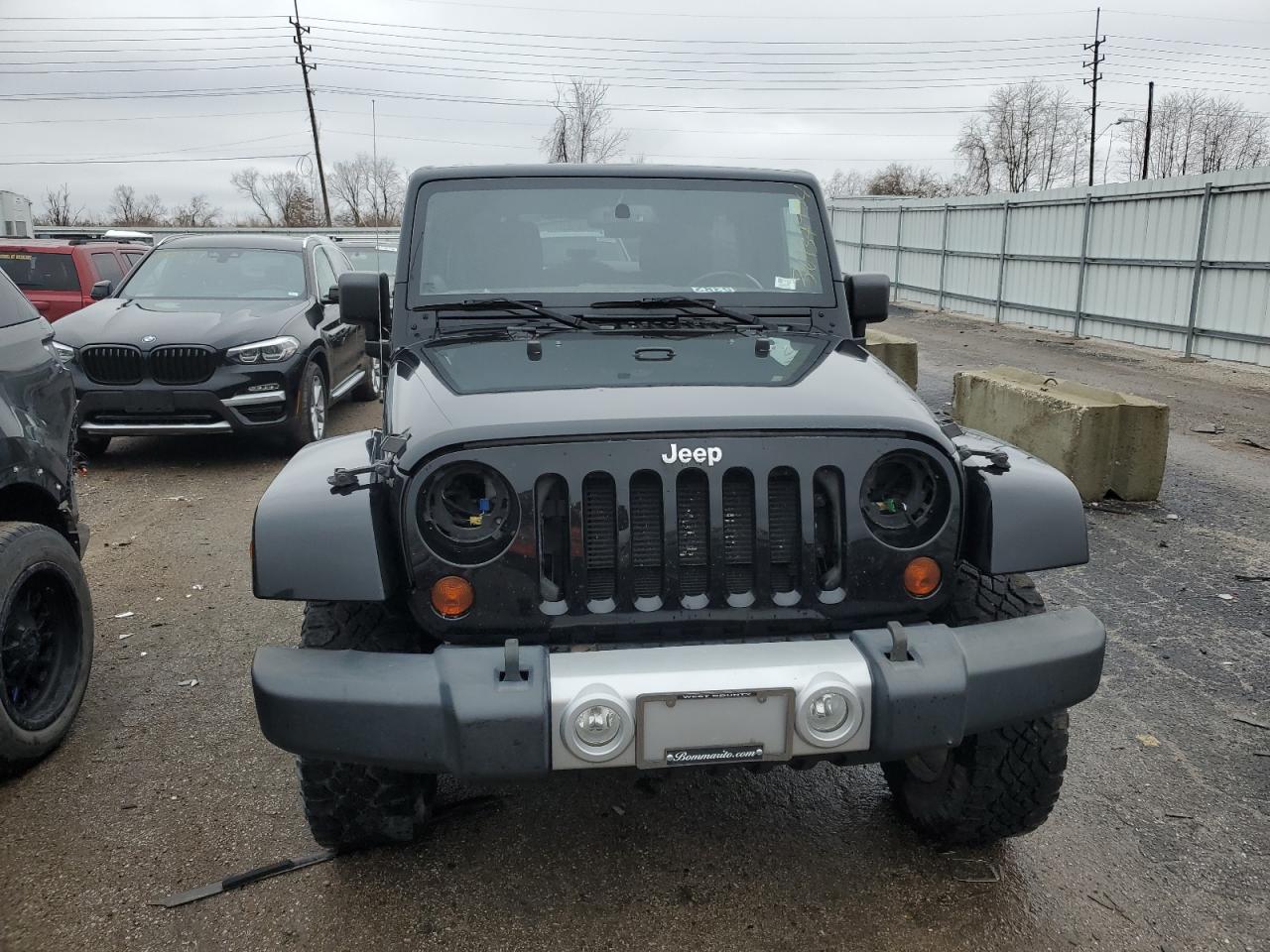 Photo 4 VIN: 1C4BJWEG5DL500576 - JEEP WRANGLER 