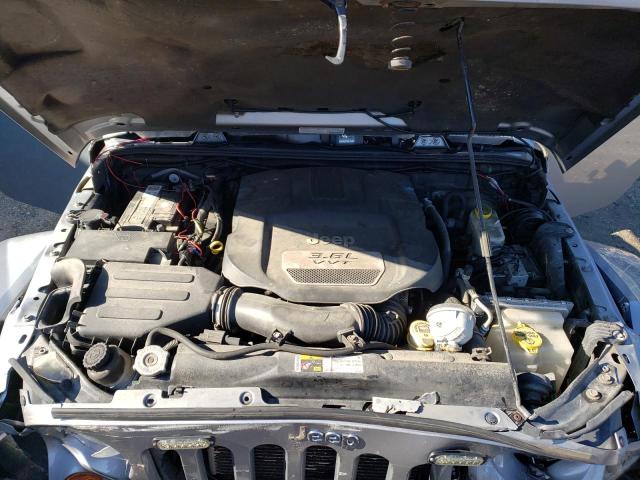 Photo 11 VIN: 1C4BJWEG5DL562026 - JEEP WRANGLER U 