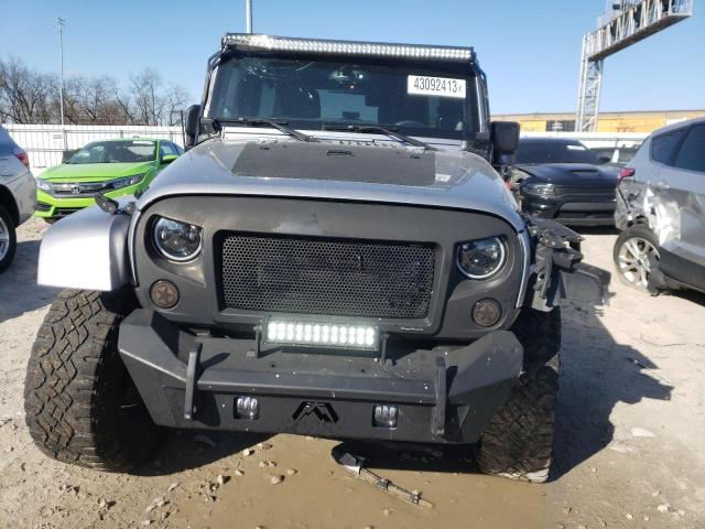 Photo 4 VIN: 1C4BJWEG5DL678729 - JEEP WRANGLER 