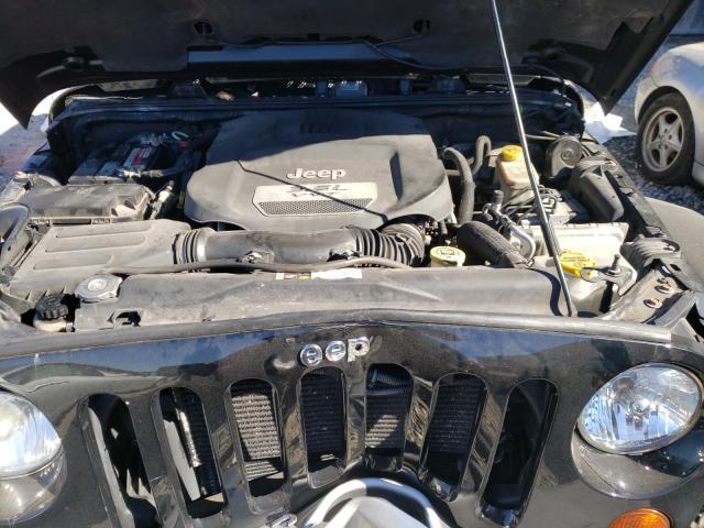 Photo 6 VIN: 1C4BJWEG5DL695076 - JEEP WRANGLER U 