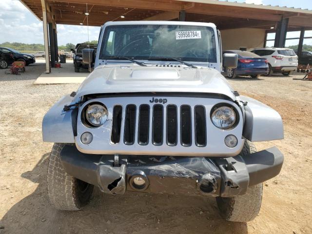 Photo 4 VIN: 1C4BJWEG5EL158919 - JEEP WRANGLER U 