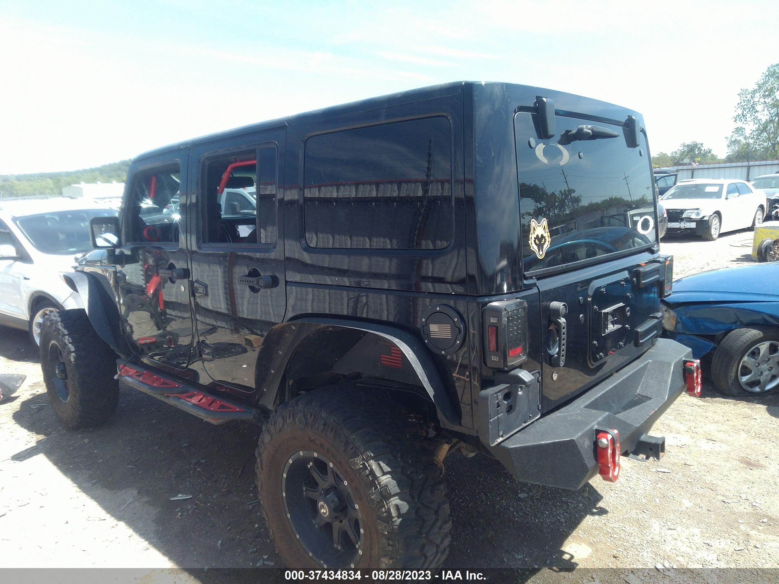 Photo 2 VIN: 1C4BJWEG5EL197249 - JEEP WRANGLER 