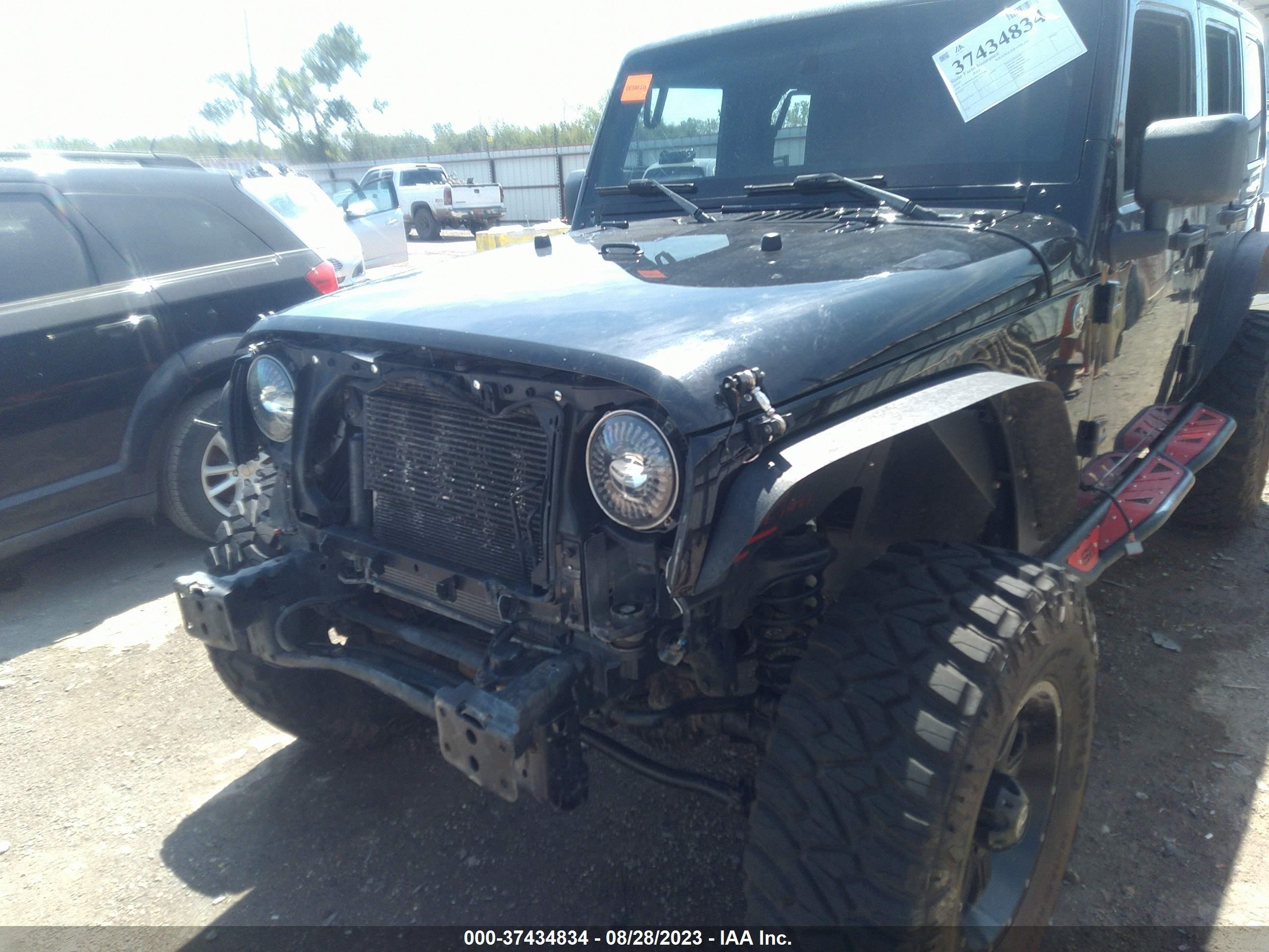 Photo 5 VIN: 1C4BJWEG5EL197249 - JEEP WRANGLER 