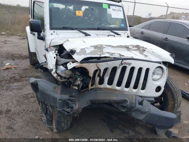 Photo 5 VIN: 1C4BJWEG5FL593506 - JEEP WRANGLER UNLIMITED 