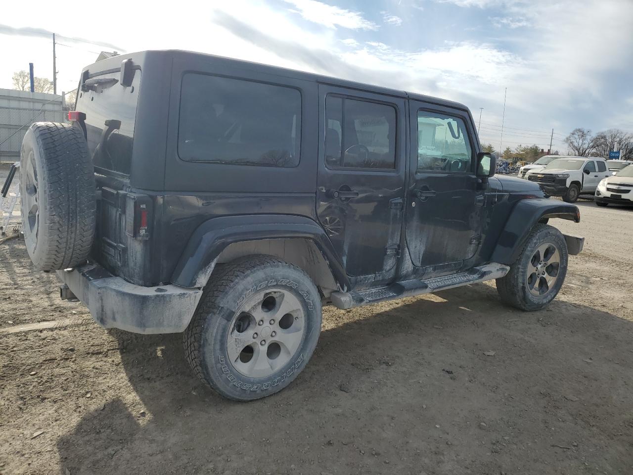 Photo 2 VIN: 1C4BJWEG5HL564221 - JEEP WRANGLER 