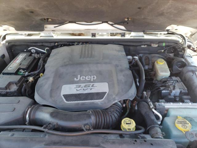 Photo 11 VIN: 1C4BJWEG6DL588165 - JEEP WRANGLER 