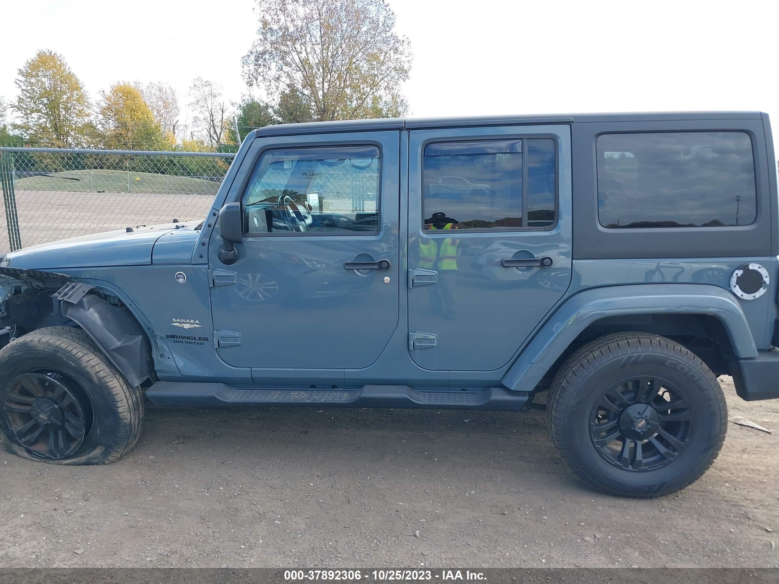 Photo 13 VIN: 1C4BJWEG6EL106778 - JEEP WRANGLER 