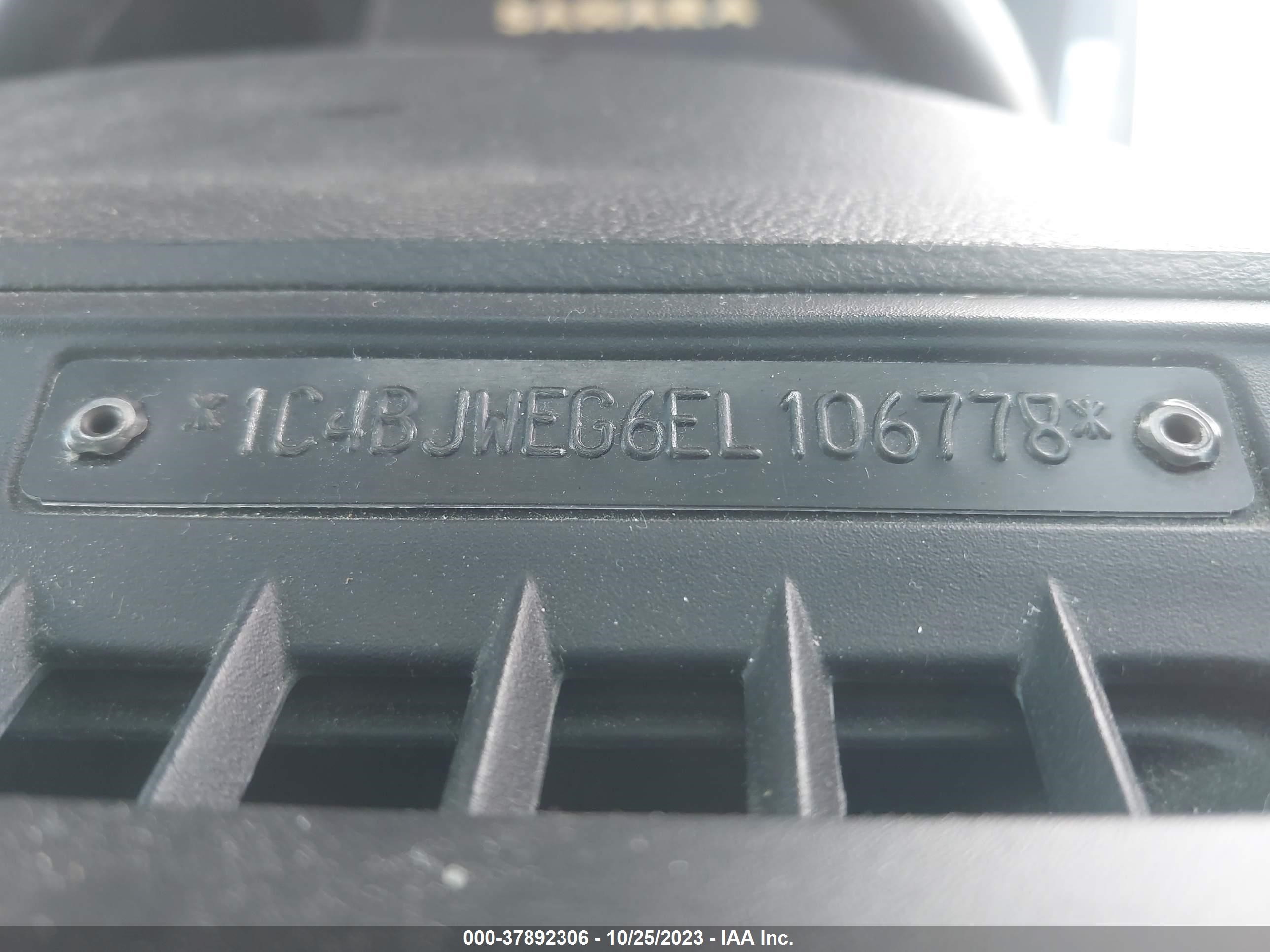 Photo 8 VIN: 1C4BJWEG6EL106778 - JEEP WRANGLER 