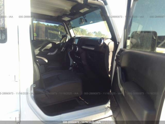 Photo 4 VIN: 1C4BJWEG6EL162655 - JEEP WRANGLER UNLIMITED 